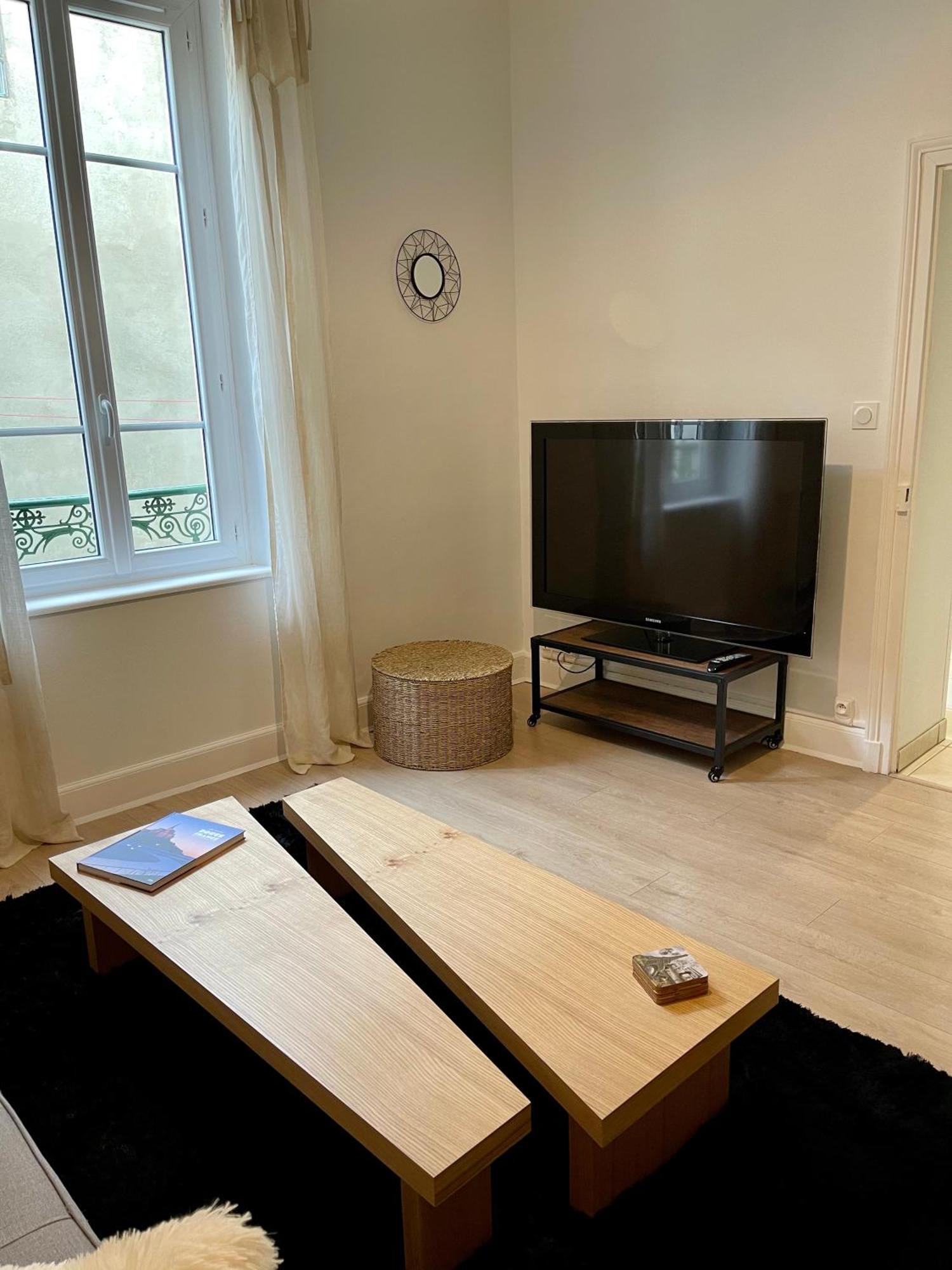 Le Moinet Fayard Apartment Vichy Exterior photo