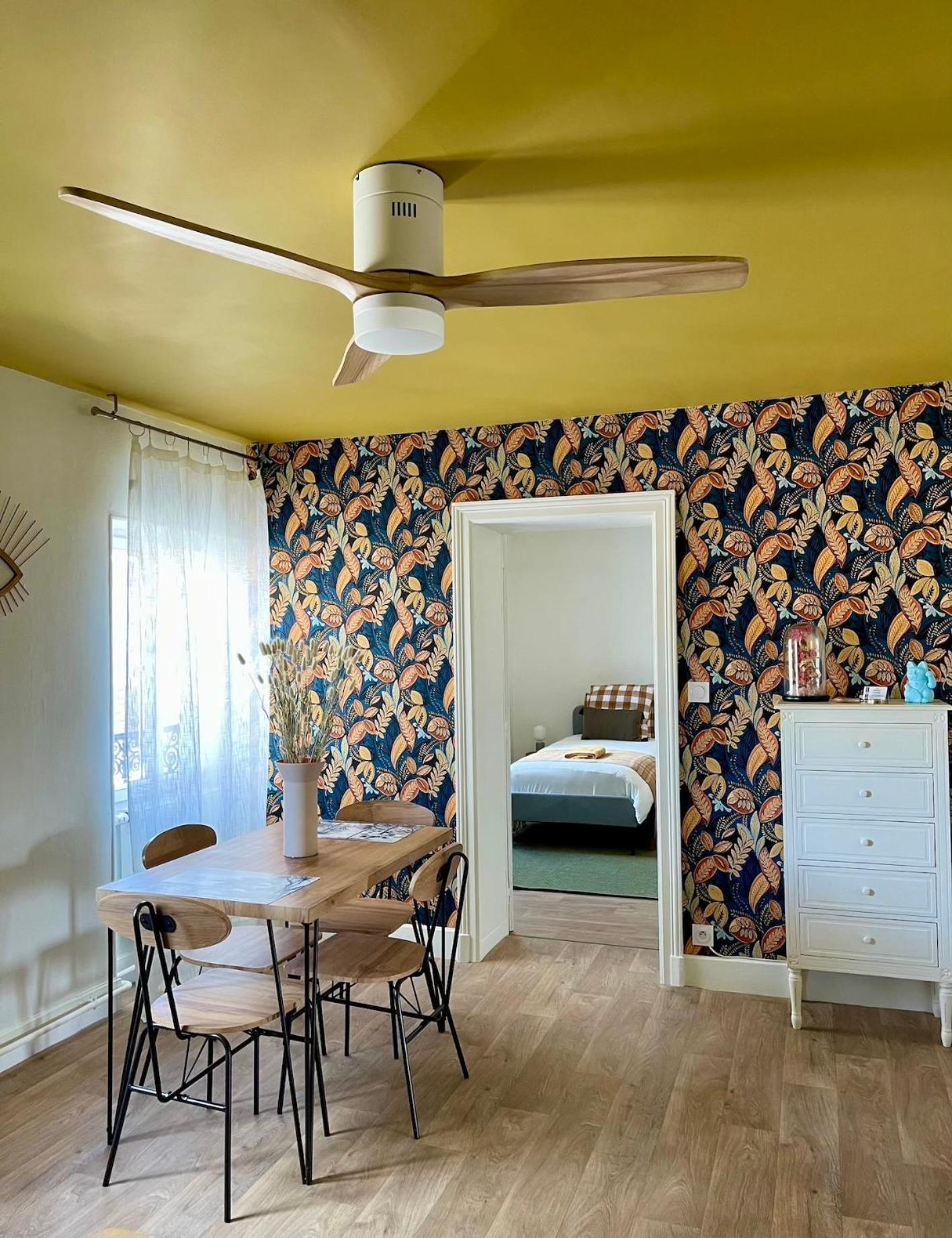 Le Moinet Fayard Apartment Vichy Exterior photo